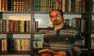 دکتر لطیف حسنی همچنان محروم از مرخصی در شرایط خطرناک پاندمی