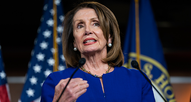 پلوسی متن استیضاح ترامپ را روز دوشنبه به مجلس سنا ارائه می دهد