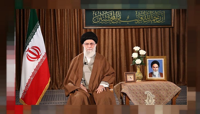 خامنه ای از اعلام آمار نادرست اقتصادی عذرخواهی کرد / آیا دیگر اطلاعات وی نیز این چنین است؟!