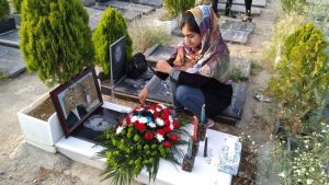 گرامی داشت دومین سالگرد درگذشت «عزیز پورولی» بر سر مزار وی