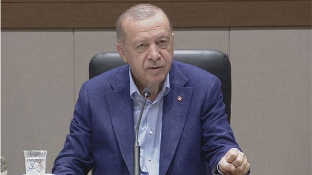 تورکییه جومهورباشقانی پاشینیان‌’لا گوروشمک اوچون شرط قویدو