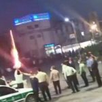 شعار “مرگ بر خامنه‌ای” و “مرگ بر رئیسی” سر تیتر شعار معترضان شد