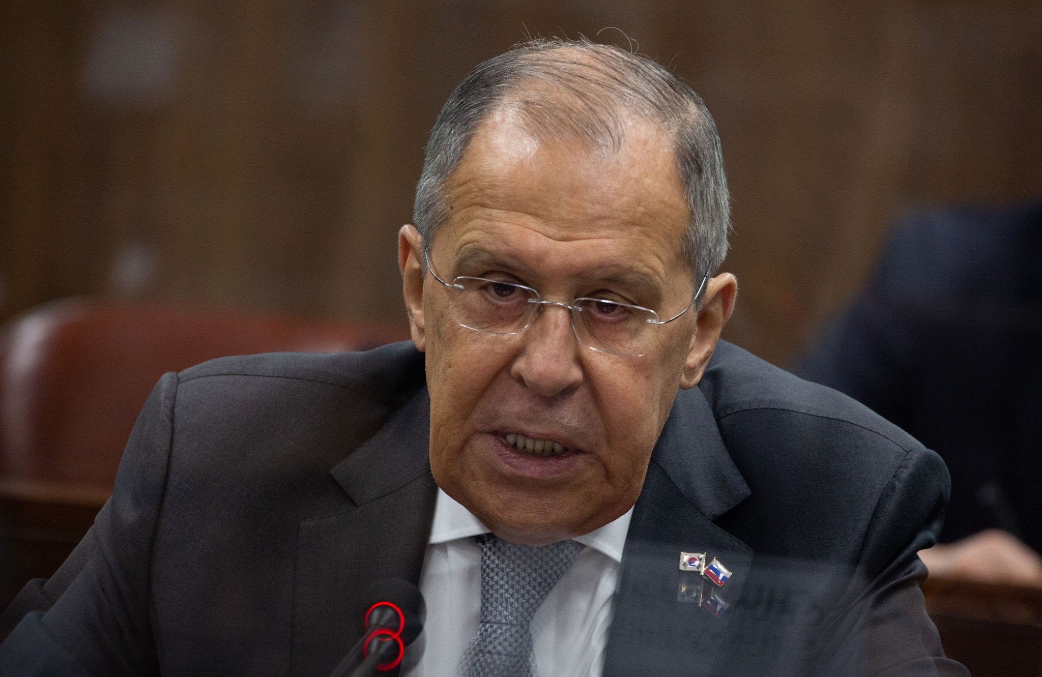 لاوروف: کریدور زنگه زور جایگزین دیگری ندارد