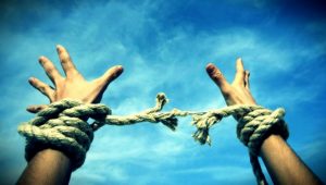 “نه حبس ائله مک نه هده قورخو بیر میللتی یولوندان جایدیرا بیلمز”