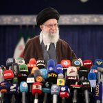 تصویری نا آشنا از علی خامنه‌ای