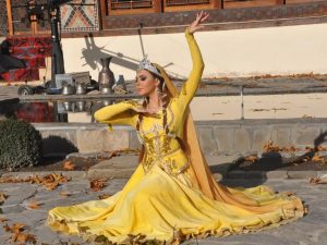 تورکیه‌ده ساری گلین تورکوسونون حیکایه‌سی