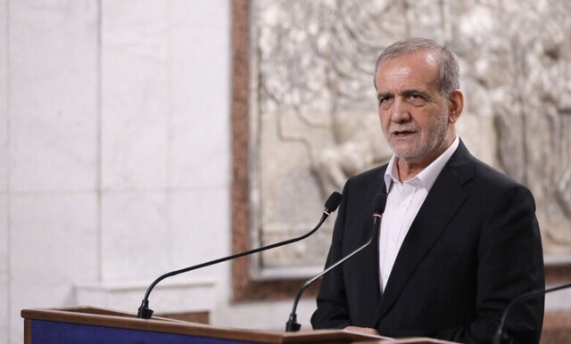 ارضای بی‌پایان ایرانشهری‌ها از تکرار کلیشه «شعر فارسی، هویت ایرانی»