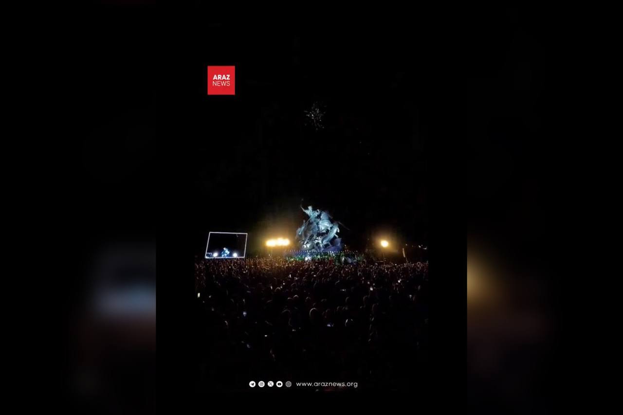  رونمایی از تندیس «رستم و رخش» در اصفهان همزمان با تذکر دولت به استانداران به دلیل ترکی سخن گفتن